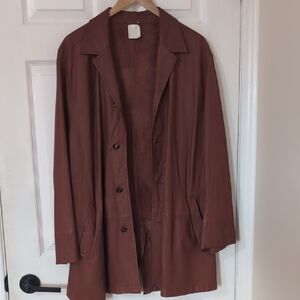 Vera Pelle Brown Leather Garment Tag Detail